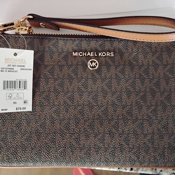 Michael Kors wristlet - Picture 1 of 1